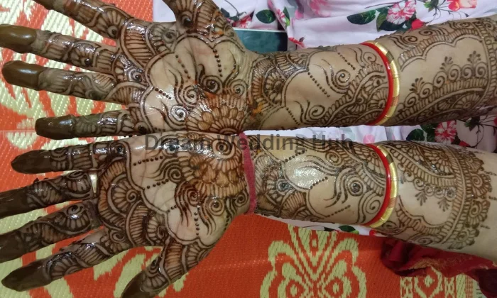 Mehandi artist pooja ahuja